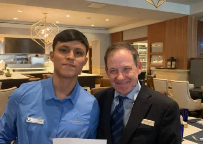 Estudiante de Forever Culinary durante pasantía internacional en hotelería